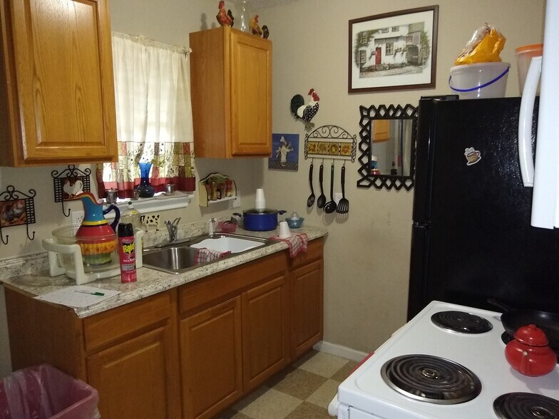 Building Photo - 5014 Mallow St