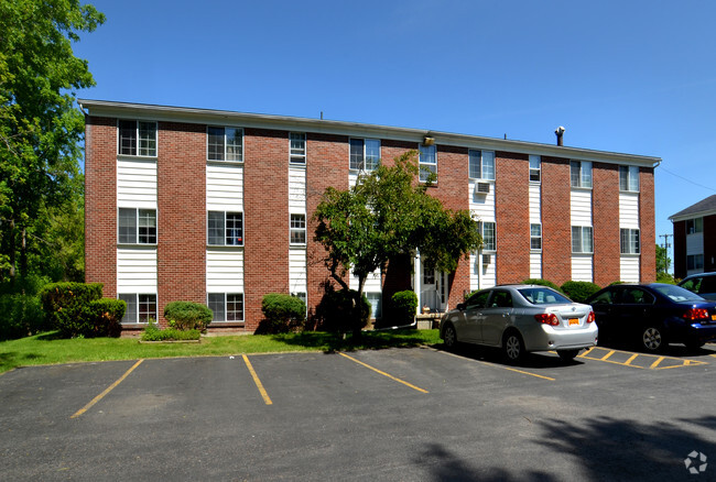 Building Photo - West Lake Apartments