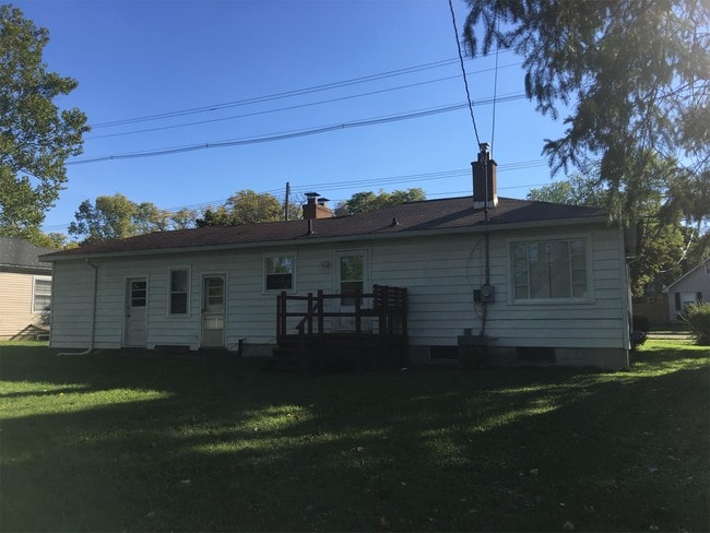Building Photo - 539 N Hagadorn Rd