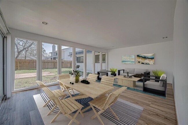 Building Photo - 14706 Dale Hollow Ln