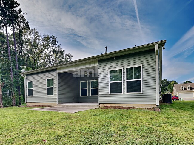 Building Photo - 113 Doral Blue Dr