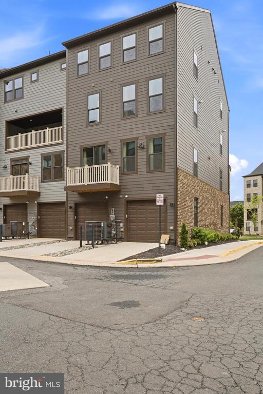 Building Photo - 14540 George Carter Way