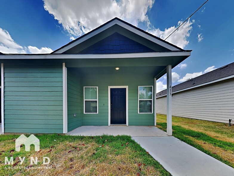 Primary Photo - 413 E Avenue G