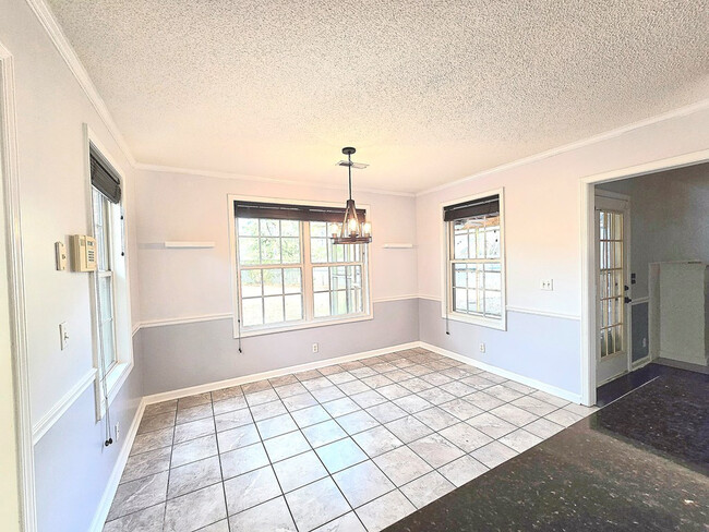 Building Photo - 160 Pinnacle Ct