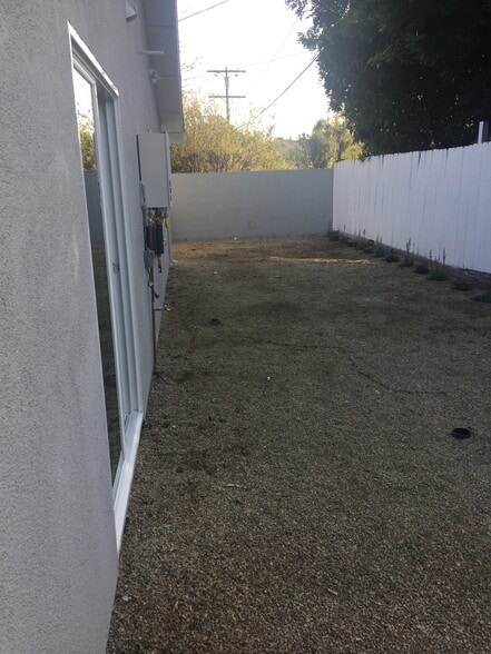 Building Photo - 6431 Gentry Ave