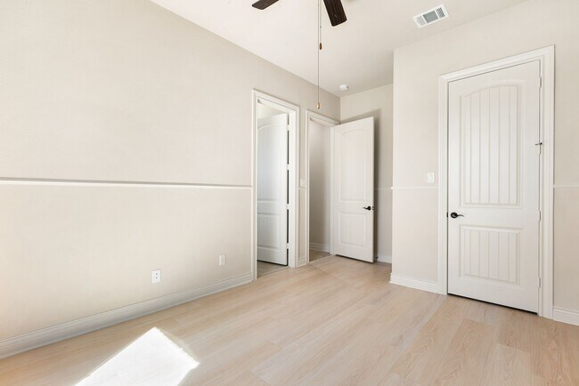 Building Photo - 32 Evangeline Blvd