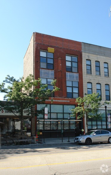 Building Photo - 1047 W Madison St