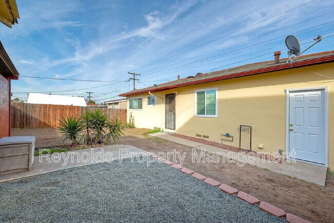 Building Photo - 3341 Chamoune Ave