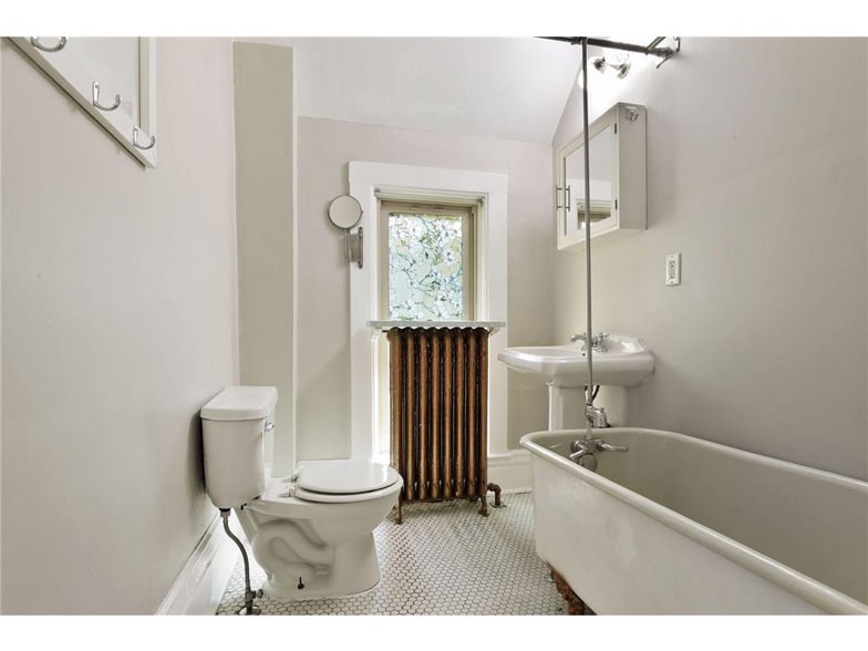 Bathroom - 403 Dewey St