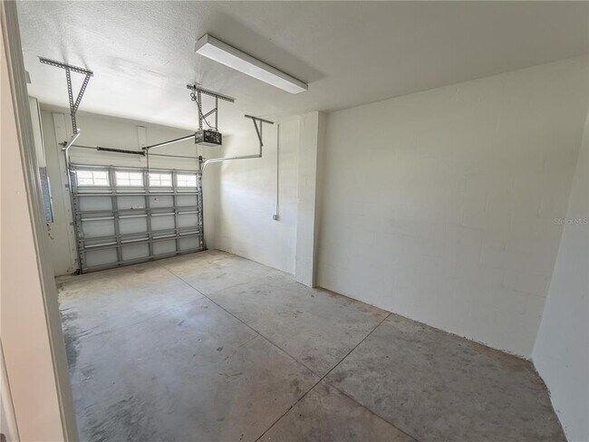 Building Photo - 1085 Jonah Dr