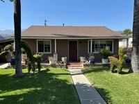 Building Photo - 2433 Maynard Dr