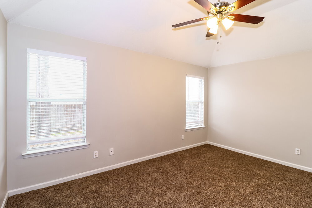 Building Photo - 9704 Java Cove