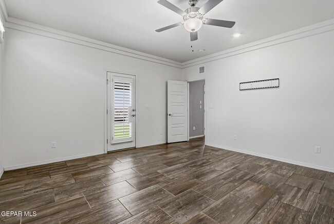 Building Photo - 13453 Coldham St
