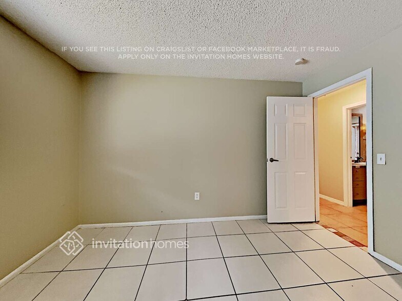 Building Photo - 1041 NW 89th Terrace