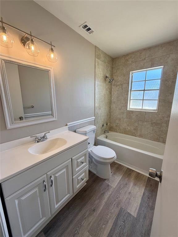 Building Photo - 2403 Aspinwall St