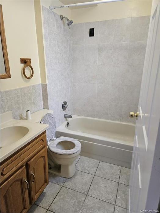 Building Photo - 750A E 223rd St