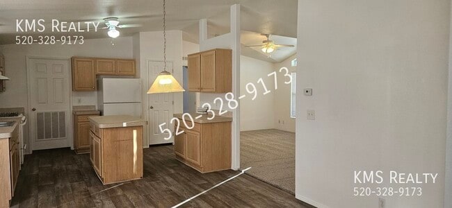 Building Photo - 6092 E Ship Rock Dr