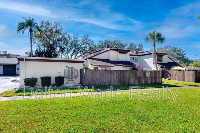 Building Photo - 2095 Sunset Point Rd