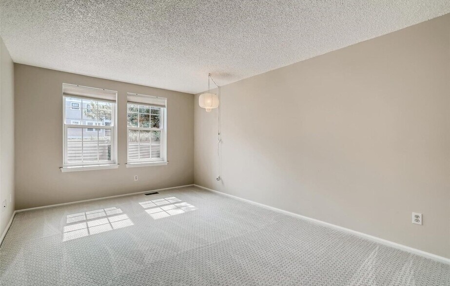 Building Photo - 5565 W 76th Ave