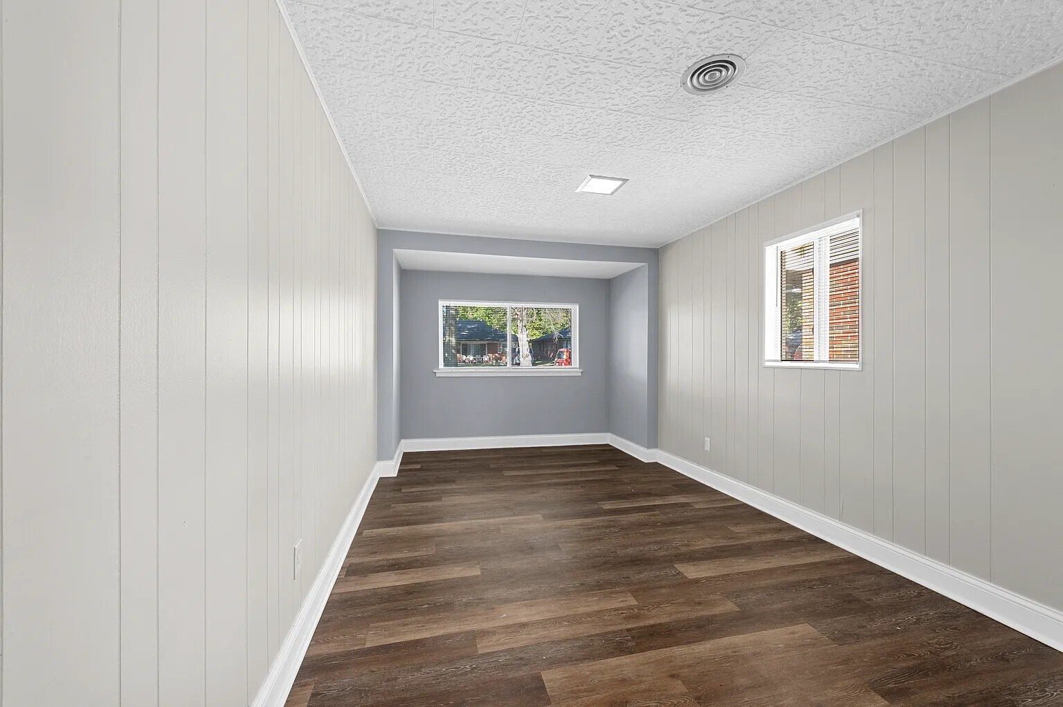 Building Photo - 7346 Canton Ave