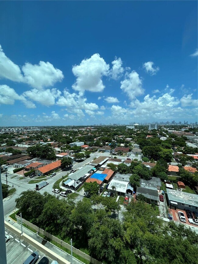 Building Photo - 117 NW 42nd Ave