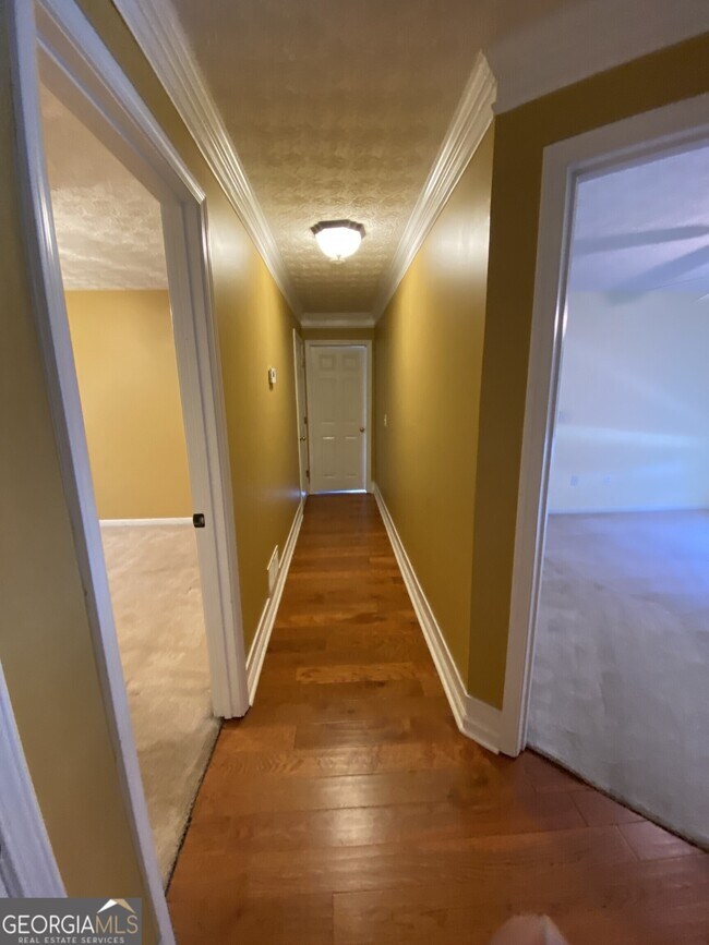 Building Photo - 705 Morgans Ridge Dr