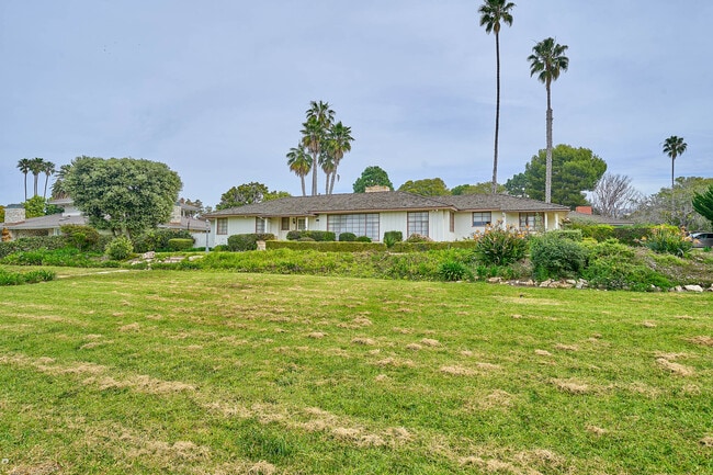 Building Photo - 2136 Paseo Del Mar