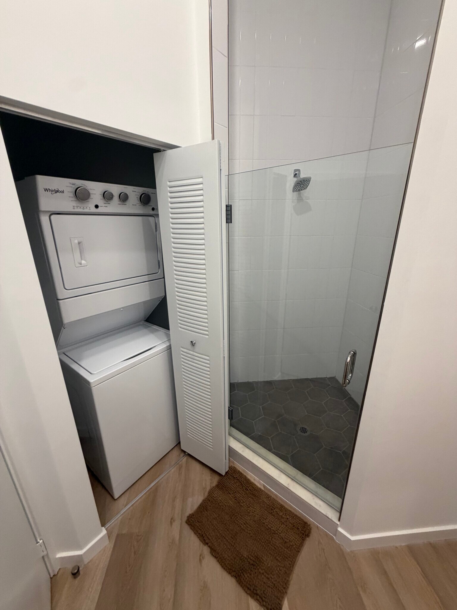 Building Photo - 406 N 20th Ave