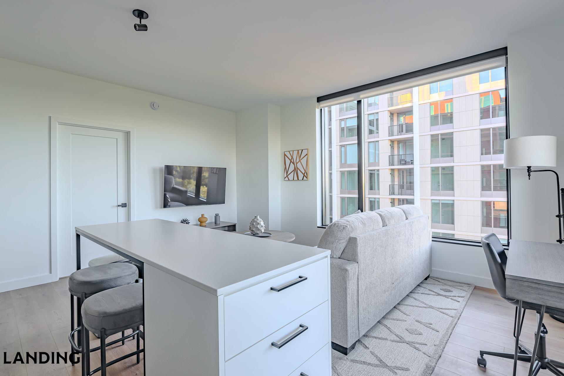 Building Photo - 632 Howard Rd SE