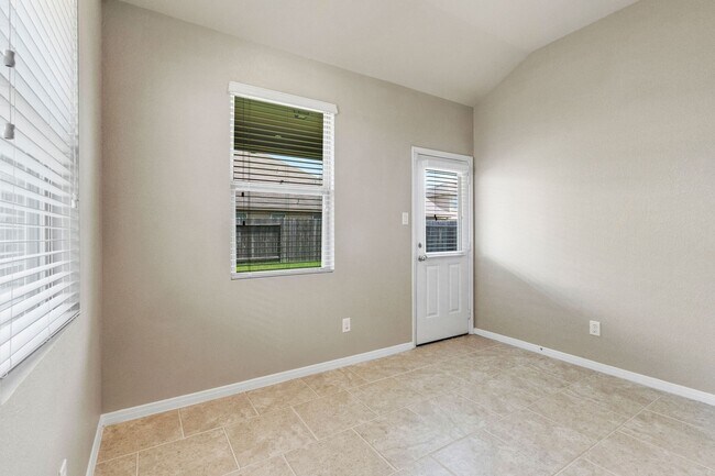 Building Photo - 2131 Beacon Park Ct
