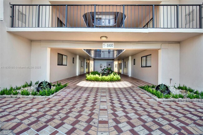 Primary Photo - 8400 SW 133rd Avenue Rd
