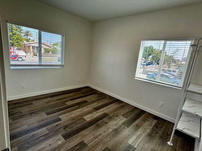 Building Photo - Move in Promotion for 1st 12 months! Updat...