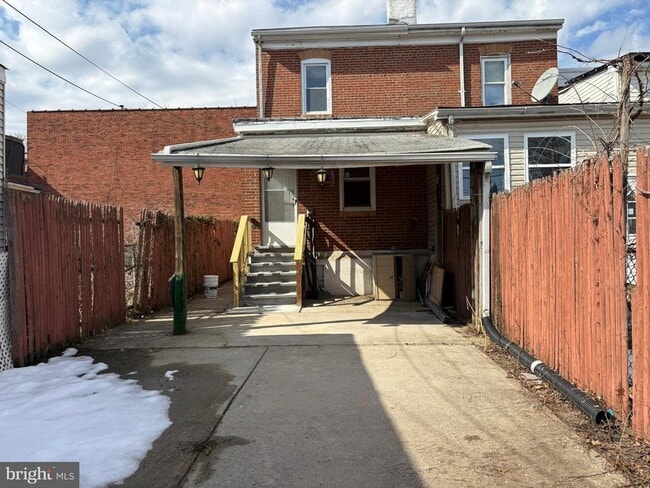 Building Photo - 712 Ohio Ave