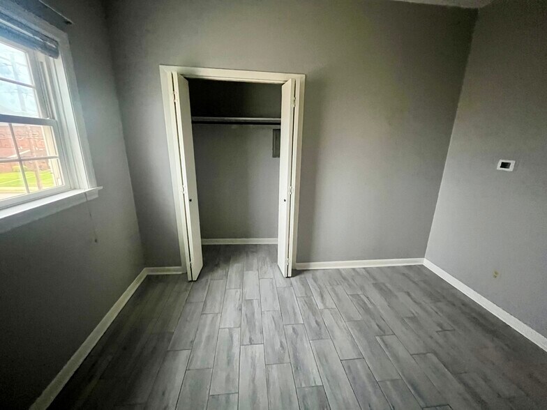 Bedroom Closet - 2422 Ligonier St