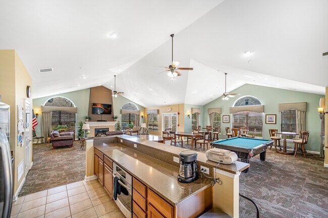 Building Photo - 16519 S Fox Run Cir