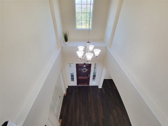 Building Photo - 26307 Langdon Ct