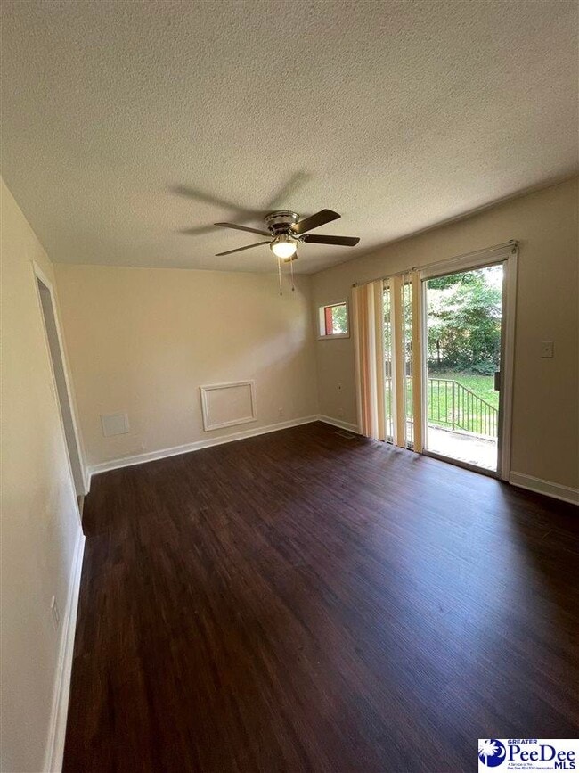 Building Photo - 3306 E Bennett Dr