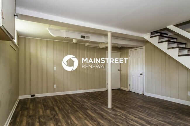 Building Photo - 3 Bedroom Pet-Friendly Home in Louisville,...