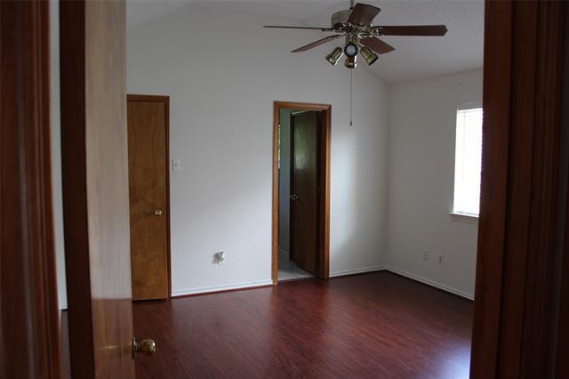 Building Photo - 3805 Silver Maple Dr