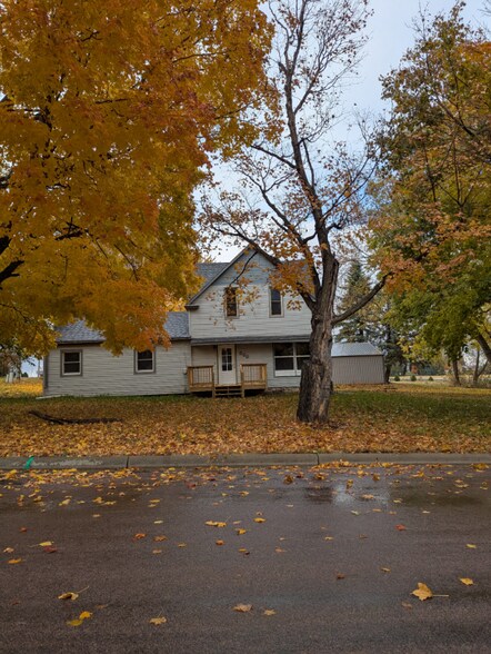 Building Photo - 500 Skyview Ave