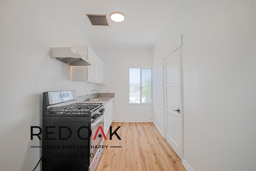 Building Photo - 406 N Bixel St