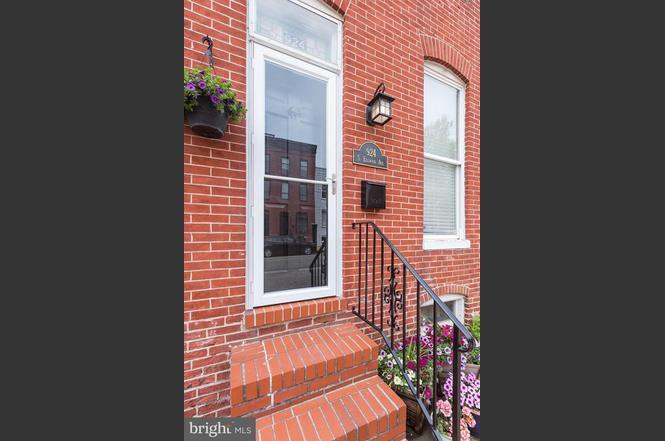 Front door - 924 S Ellwood Ave