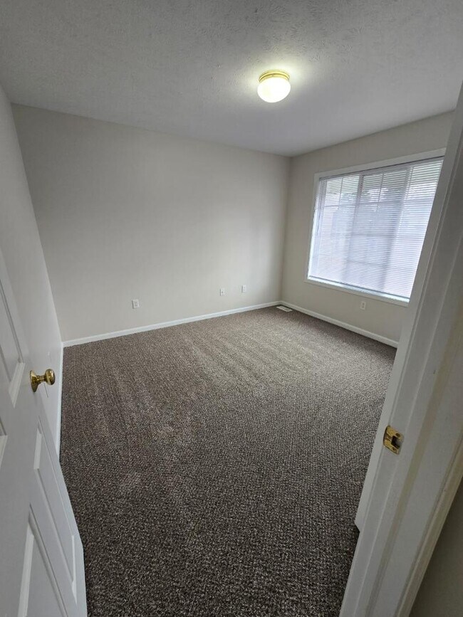 Building Photo - 5431 Boxwood Ct SE