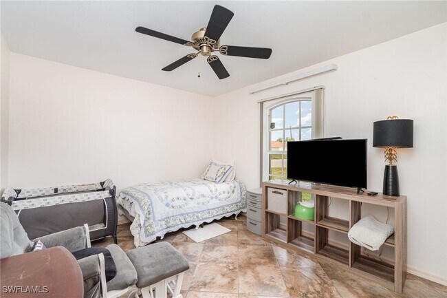 Building Photo - 879 Rue Labeau Cir