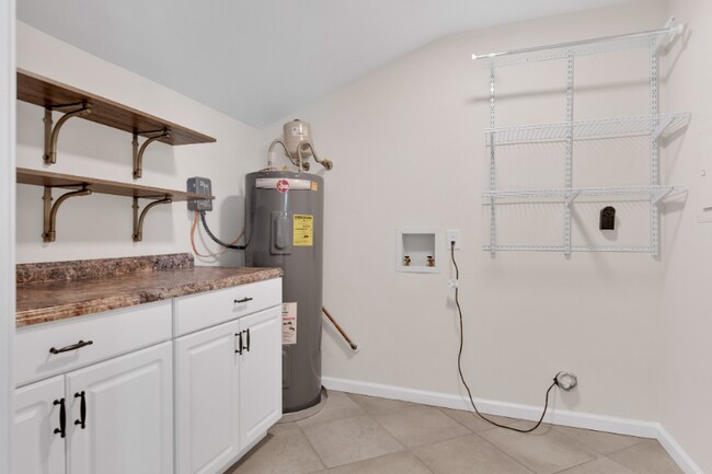 Building Photo - 967 Grand Canal St