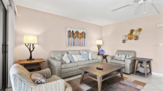 Building Photo - 1700 Cove II Pl