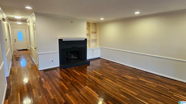 Building Photo - 3028 Old Stone Dr