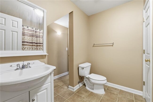 Building Photo - 3362 Perrington Pointe