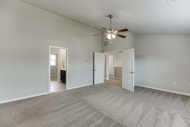 Building Photo - 6029 Fair Winds Cv