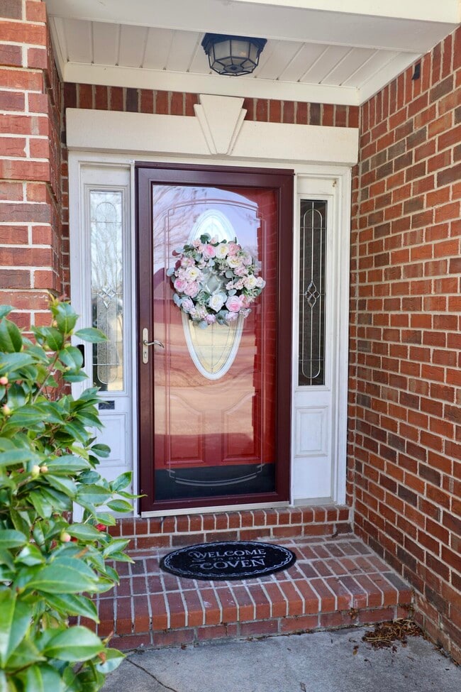 Building Photo - 1855 Beachforest Way